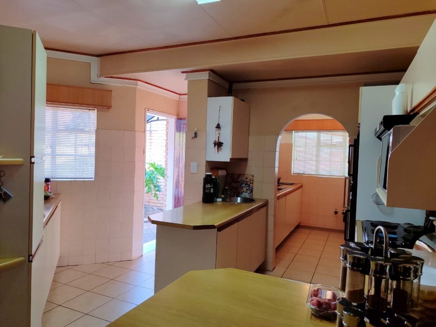3 Bedroom Property for Sale in Wilkoppies North West